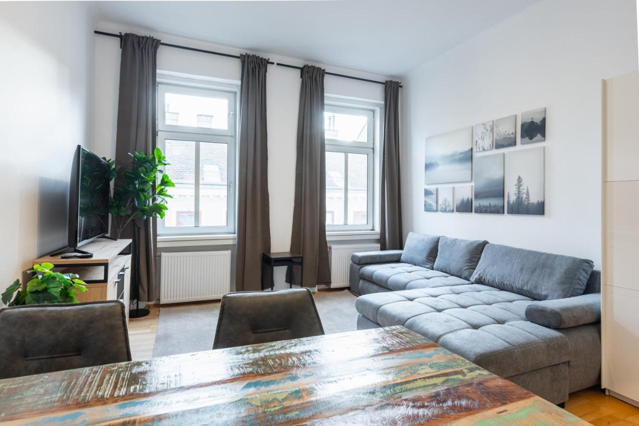 Cozy Apartment Steps Away From Subway Station Vienna Esterno foto