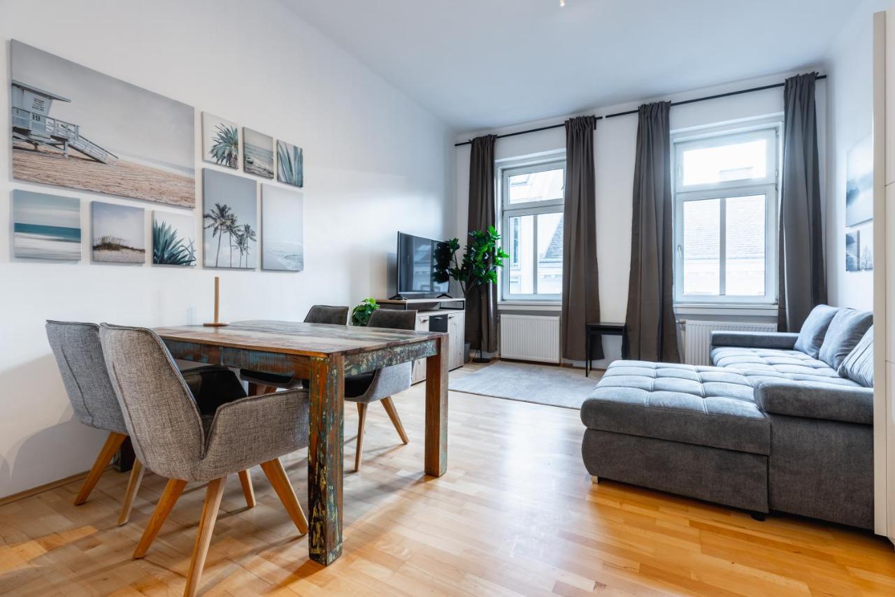 Cozy Apartment Steps Away From Subway Station Vienna Esterno foto