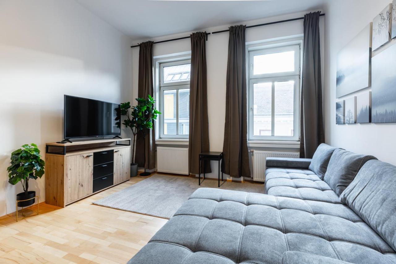 Cozy Apartment Steps Away From Subway Station Vienna Esterno foto