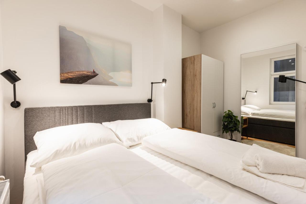 Cozy Apartment Steps Away From Subway Station Vienna Esterno foto