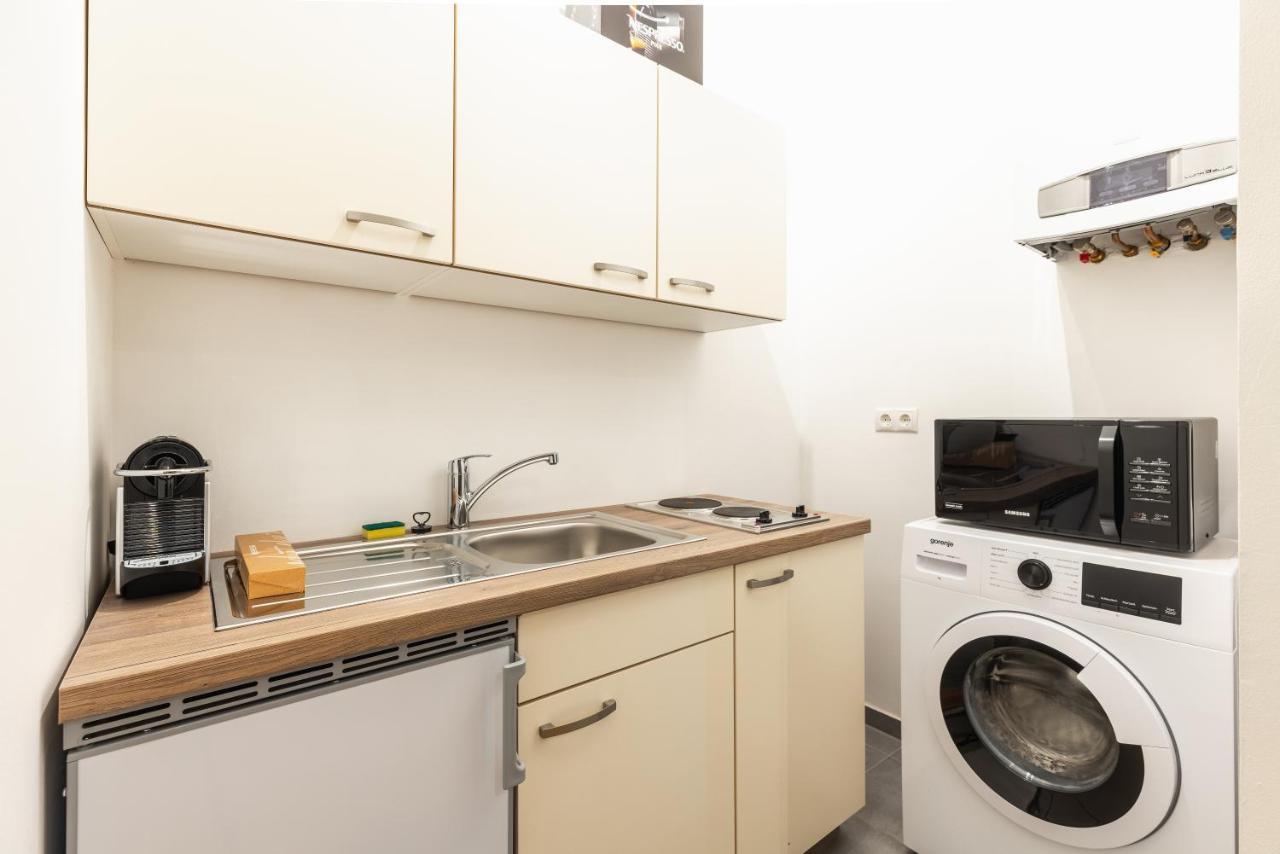 Cozy Apartment Steps Away From Subway Station Vienna Esterno foto